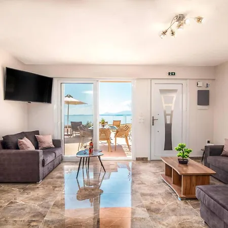 Poseidon Seaside By Villa *