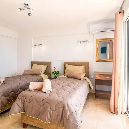 فيلة Poseidon Seaside By *