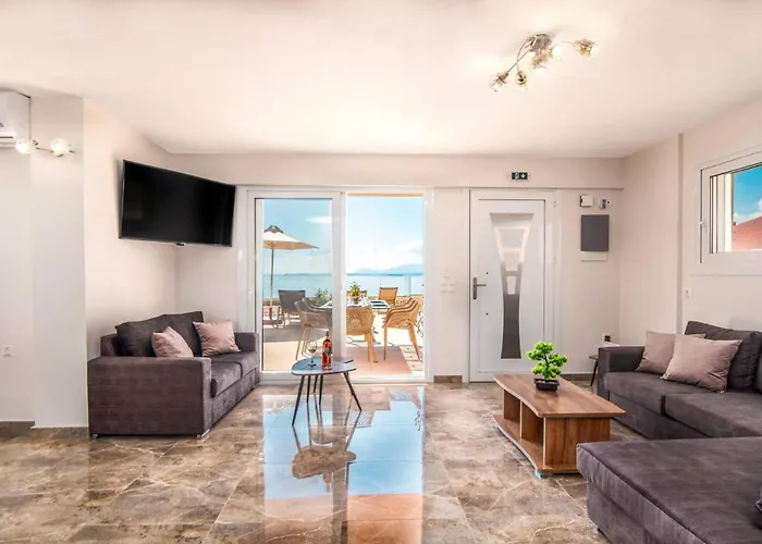 Poseidon Seaside By Villa *
